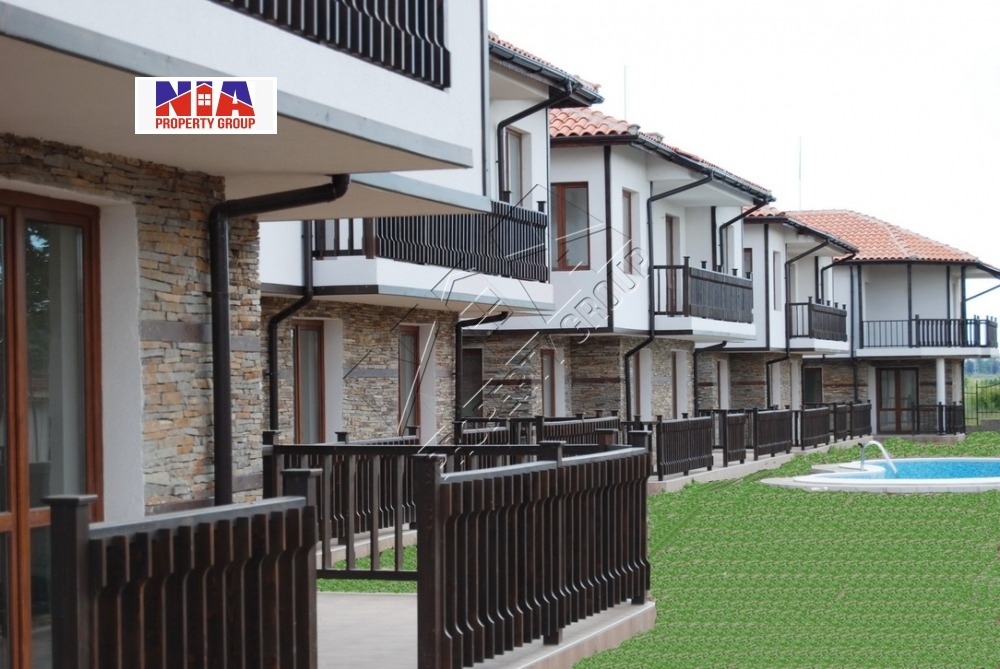 Hotel for Sale in Sunny Beach Resort, Burgas Province, Bulgaria — 1,150 m² — exterior view
