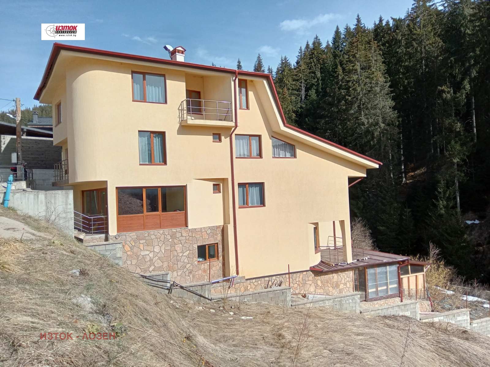 Hotel for Sale in Pamporovo Resort, Smolyan Province, Bulgaria — 650 m² — exterior view