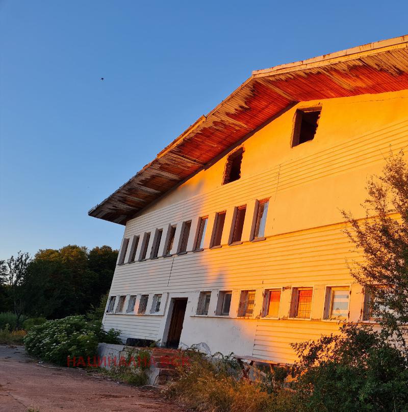 Hotel for Sale in Osogovo, Kyustendil, Bulgaria — exterior view