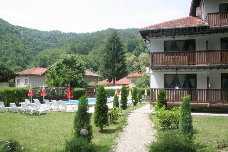 Hotel for Sale in Troyan, Lovech Province, Bulgaria — 1,100 m² — exterior view