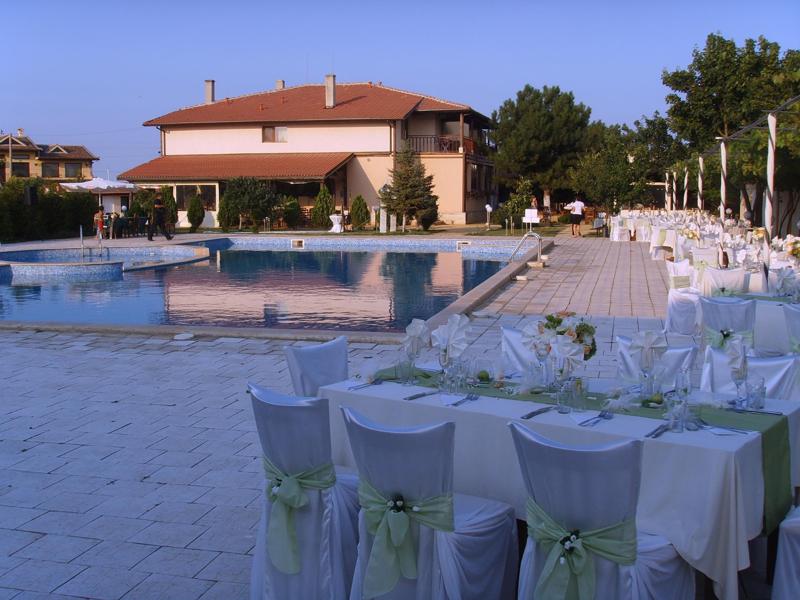 Hotel for Sale in Balgarevo, Dobrich Province, Bulgaria — 616 m² — exterior view