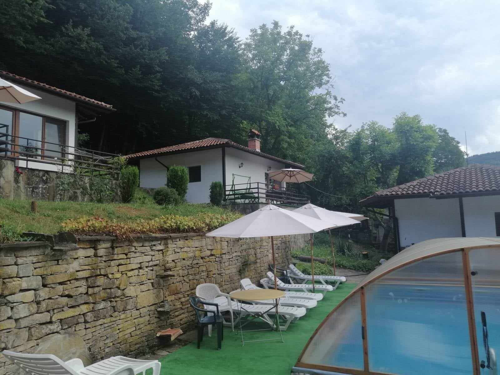Hotel for Sale in Apriltsi, Lovech Province, Bulgaria — 1,500 m² — exterior view