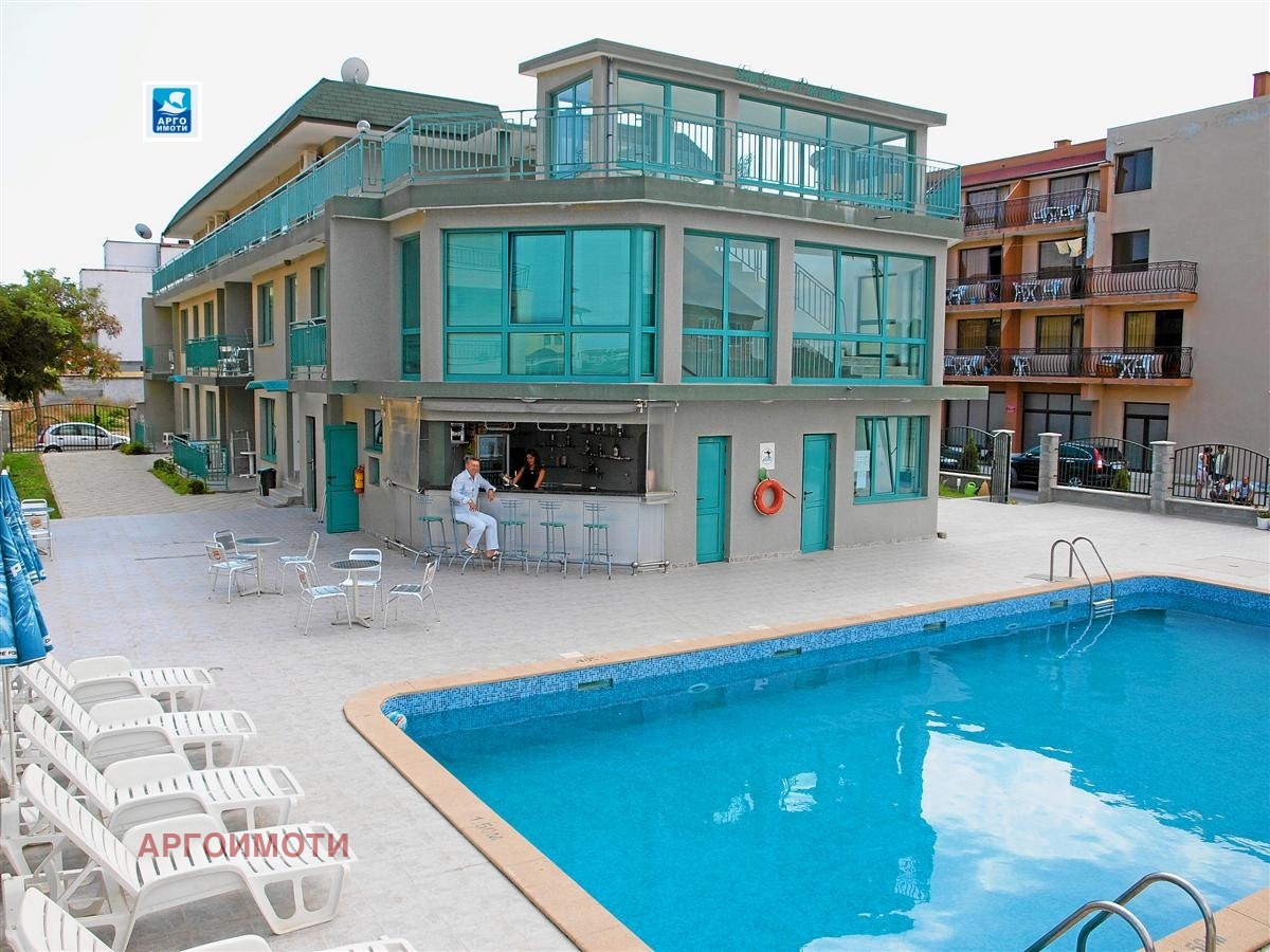 Hotel for Sale in Obzor, Burgas Province, Bulgaria — 1,050 m² — exterior view