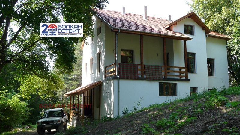 Hotel for Sale in Radevtsi, Gabrovo Province, Bulgaria — 517 m² — exterior view
