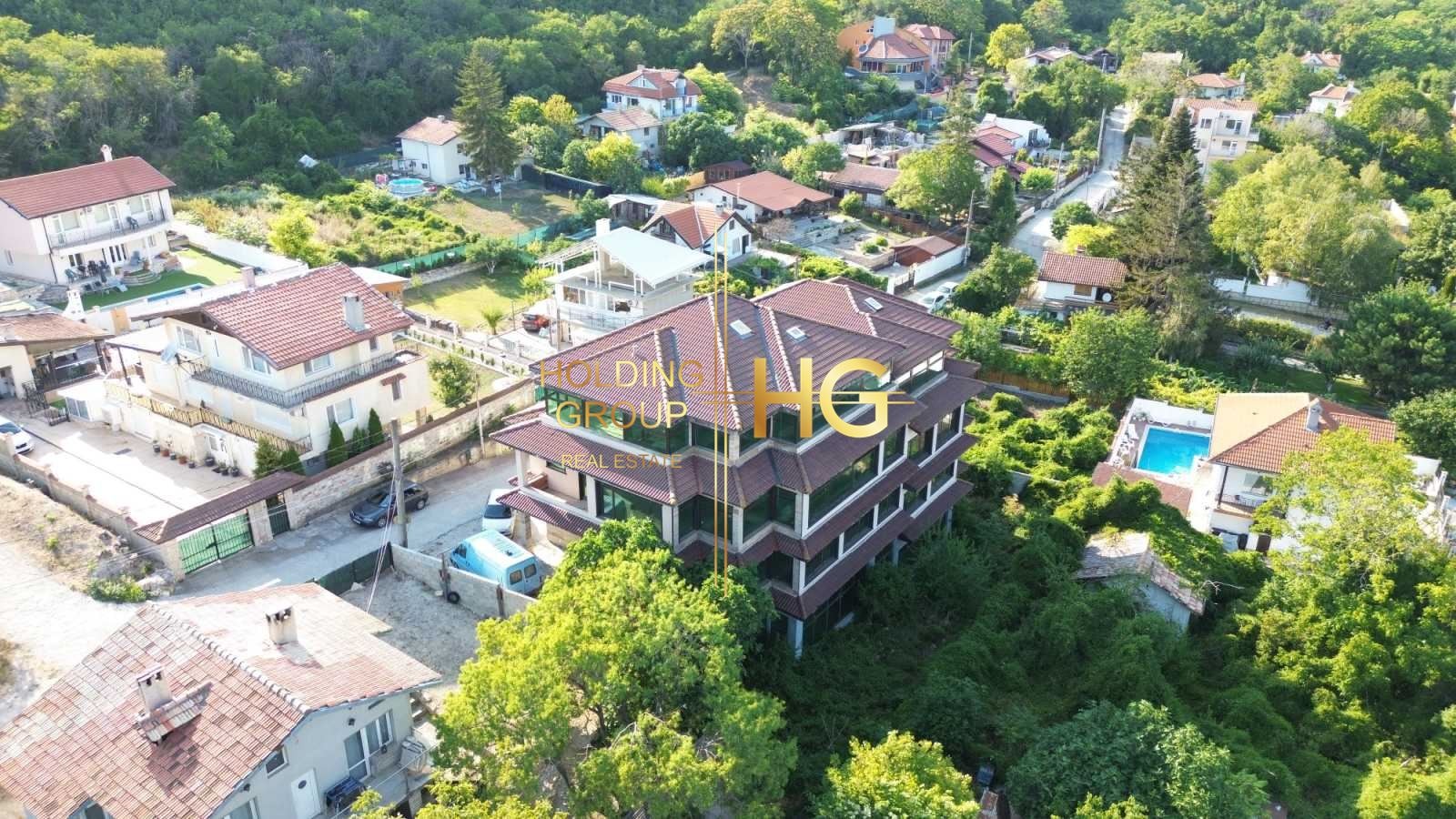 Hotel for Sale in Balchik, Dobrich Province, Bulgaria — 1,200 m² — exterior view