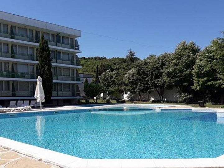 Hotel for Sale in Kranevo, Dobrich Province, Bulgaria — 3,850 m² — exterior view