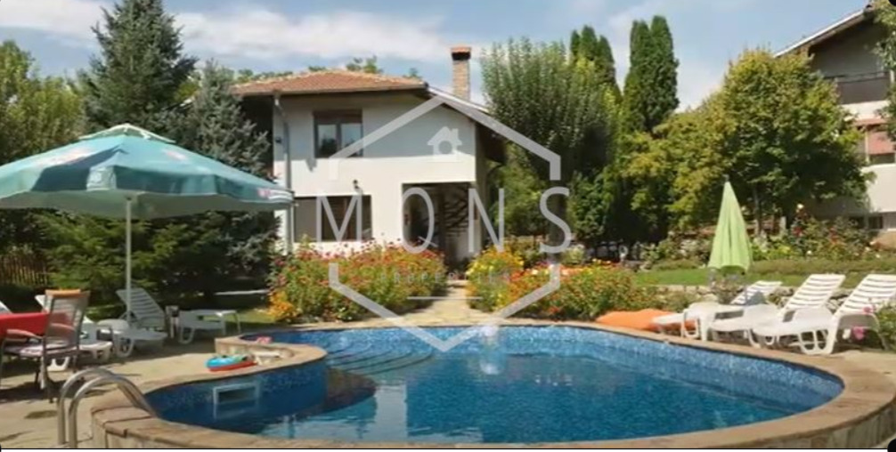 Hotel for Sale in Emen, Veliko Tarnovo Province, Bulgaria — exterior view