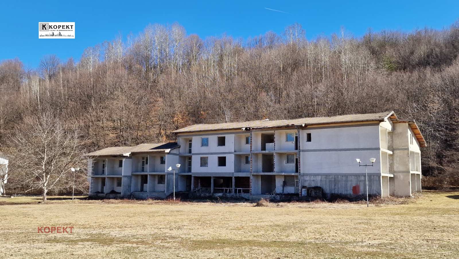 Hotel for Sale in Apriltsi, Lovech Province, Bulgaria — 1,447 m² — exterior view
