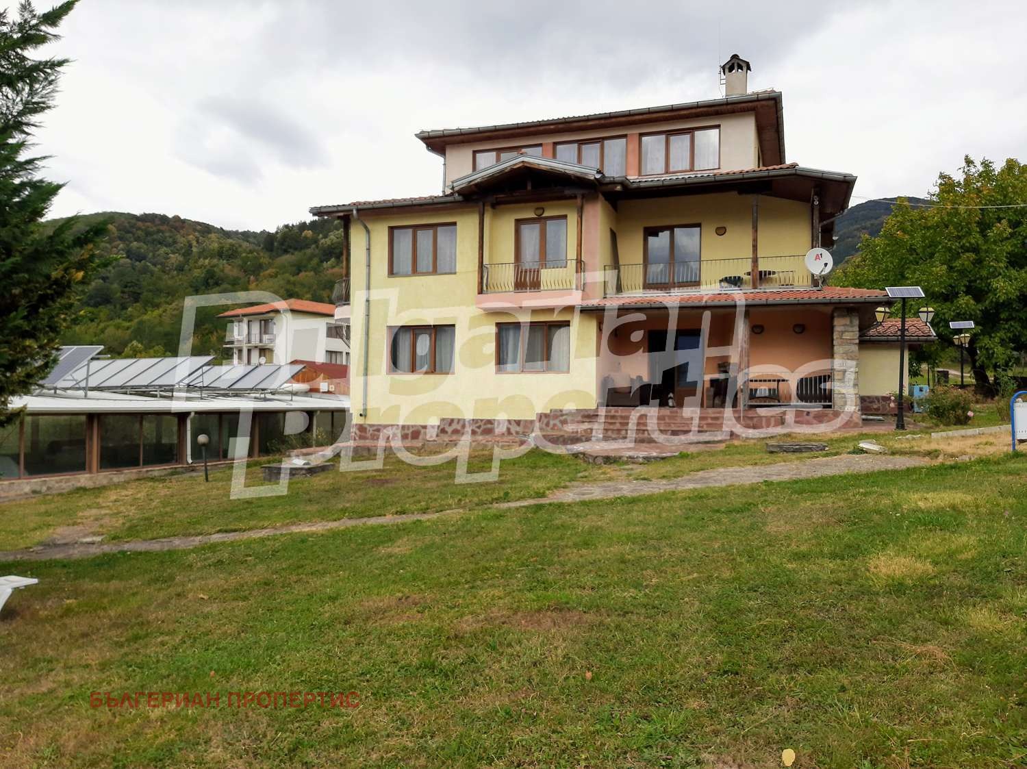 Hotel for Sale in Kravenik, Gabrovo Province, Bulgaria — 3,564 m² — exterior view