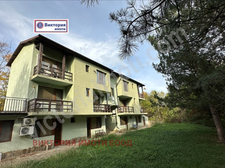 Hotel for Sale in Momin Sbor, Veliko Tarnovo Province, Bulgaria — exterior view