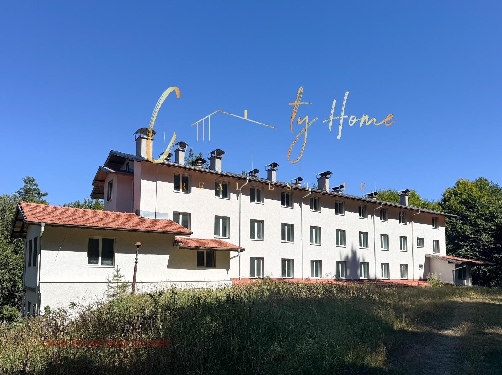 Hotel for Sale near Zdravets Hut, Plovdiv Province, Bulgaria — exterior view