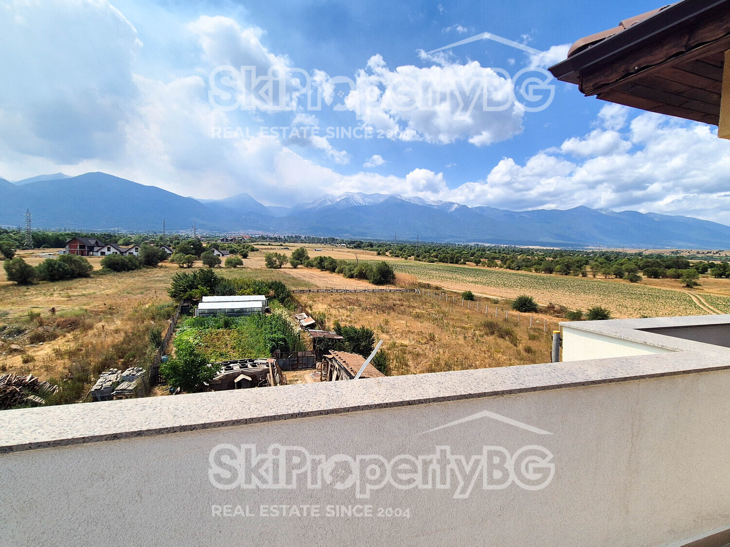 Hotel for Sale in Banya, Blagoevgrad Province, Bulgaria — 859 m² — exterior view