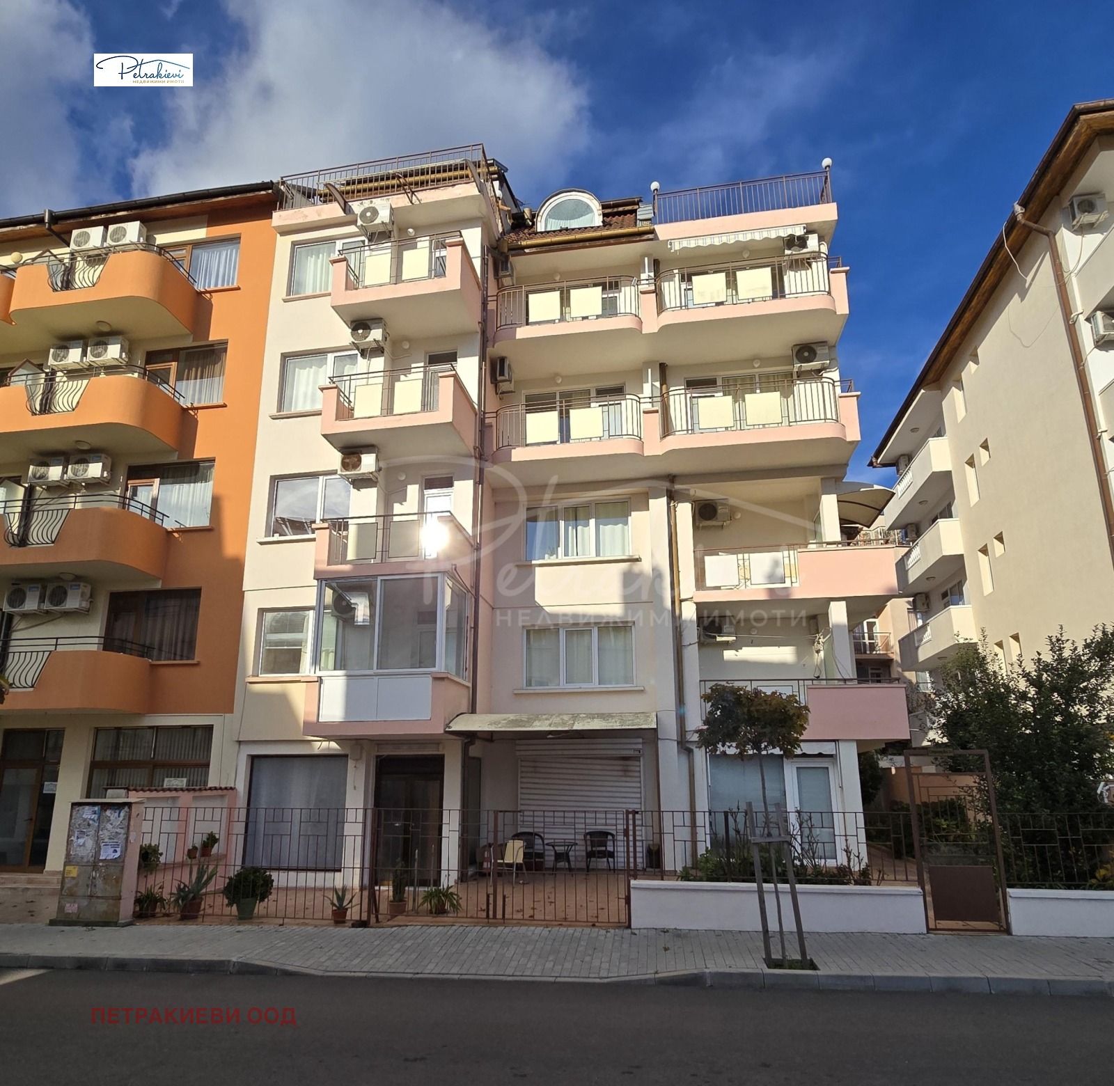 Hotel for Sale in Primorsko, Burgas Province, Bulgaria — 705 m² — exterior view