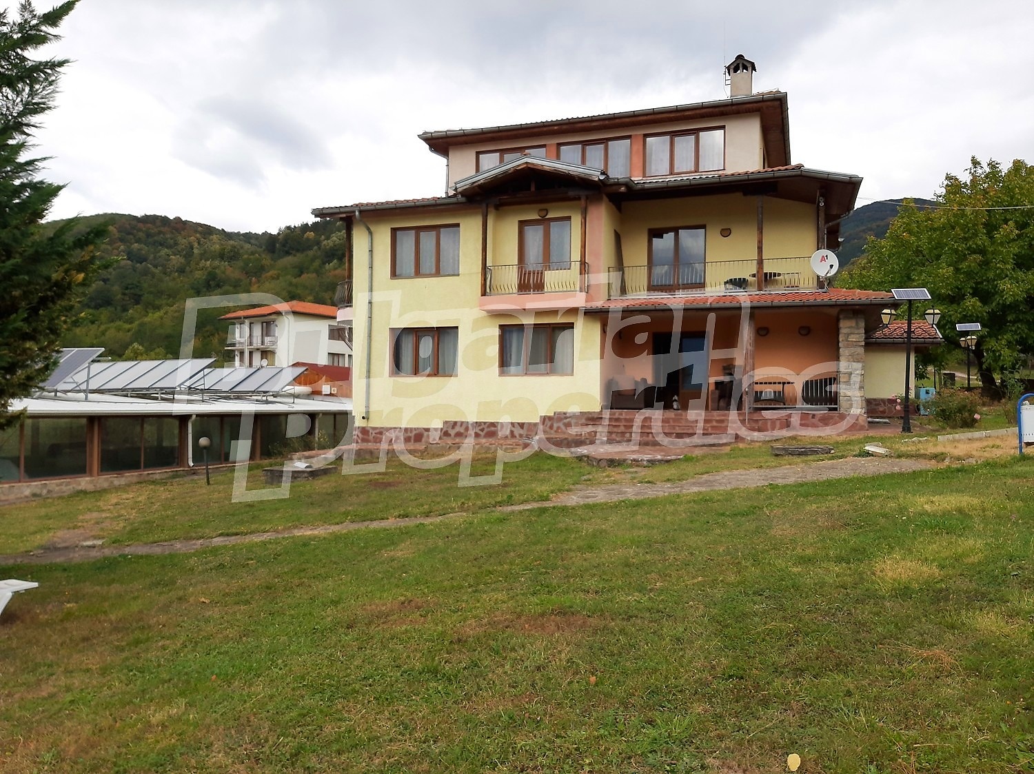 Hotel for Sale in Kravenik, Gabrovo Province, Bulgaria — 444 m² — main photo
