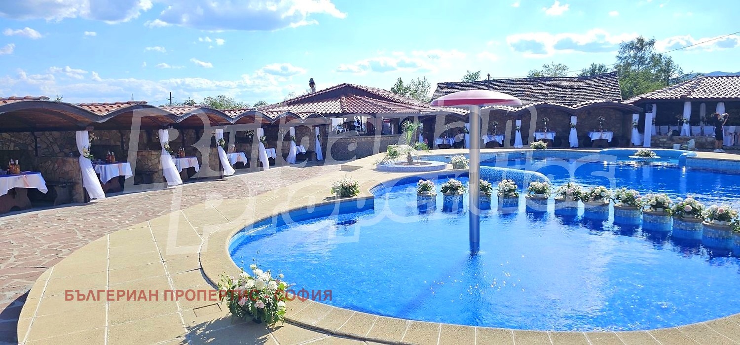 Hotel for Sale in Zlatitsa, Sofia Province, Bulgaria — exterior view