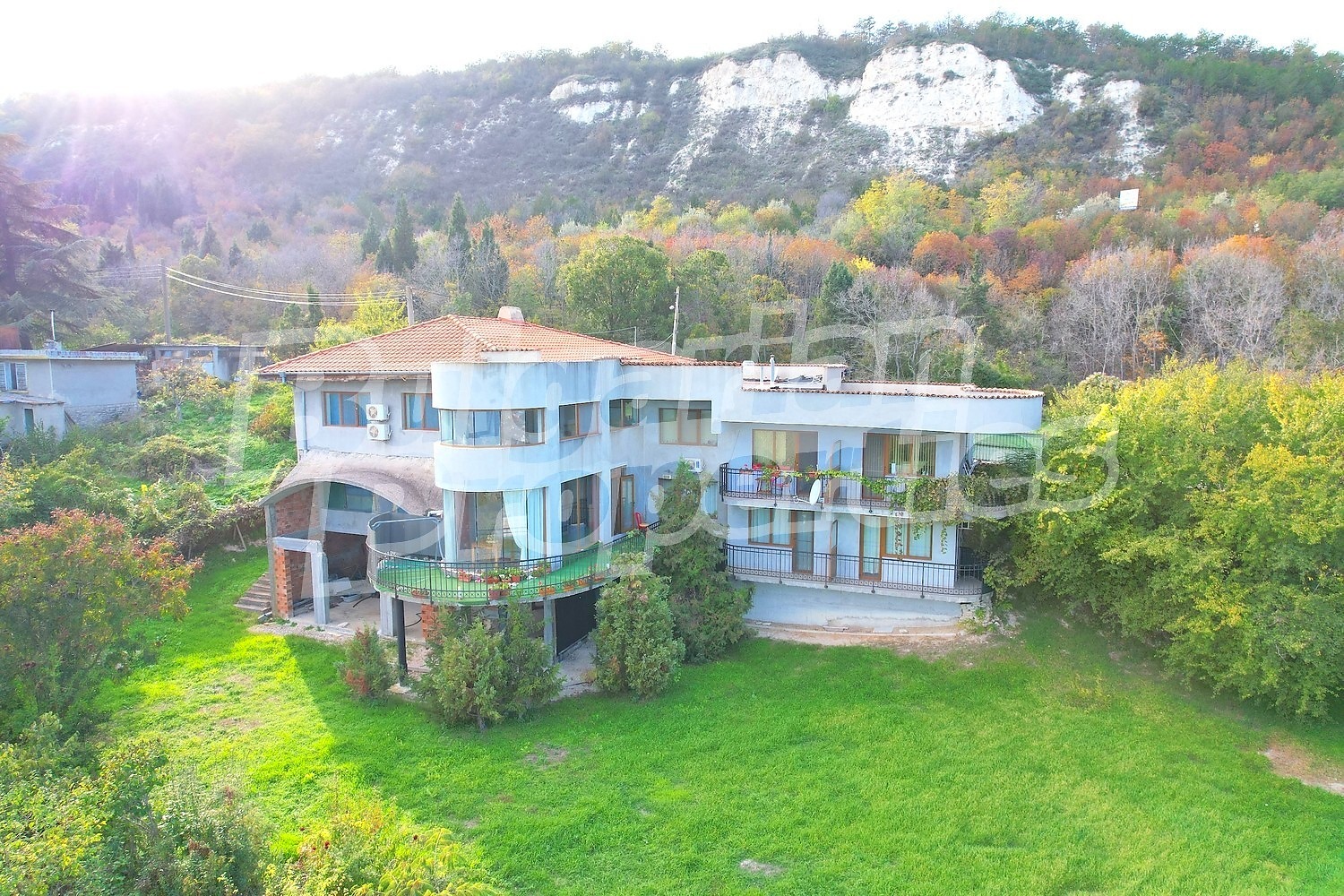 Hotel for Sale in Varna, Varna Province, Bulgaria — 776 m² — exterior view