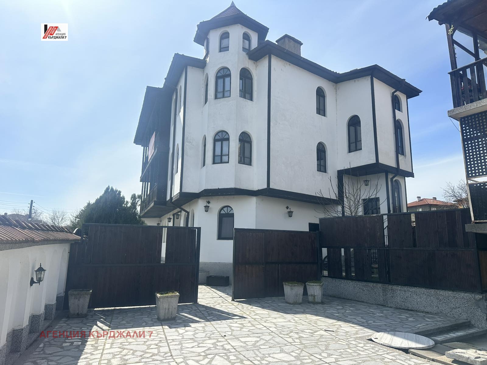 Hotel for Sale in Gledka, Kardzhali, Bulgaria — 360 m² — exterior view