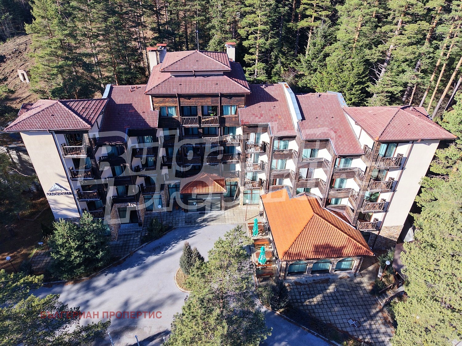 Hotel for Sale in Panichishte, Kyustendil Province — exterior view