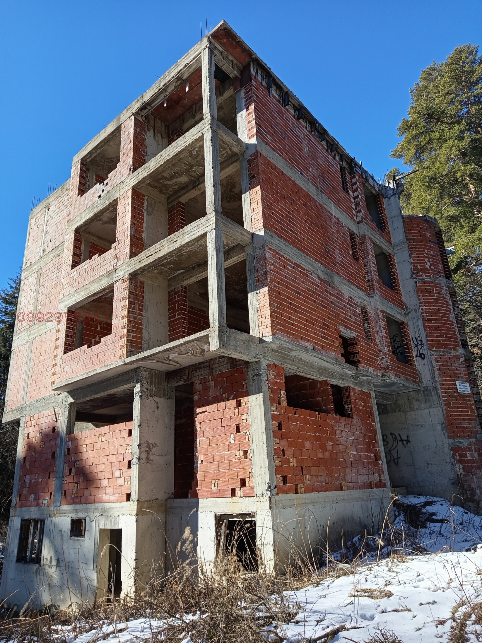 Hotel for Sale in Peshtera, Pazardzhik Province, Bulgaria — exterior view