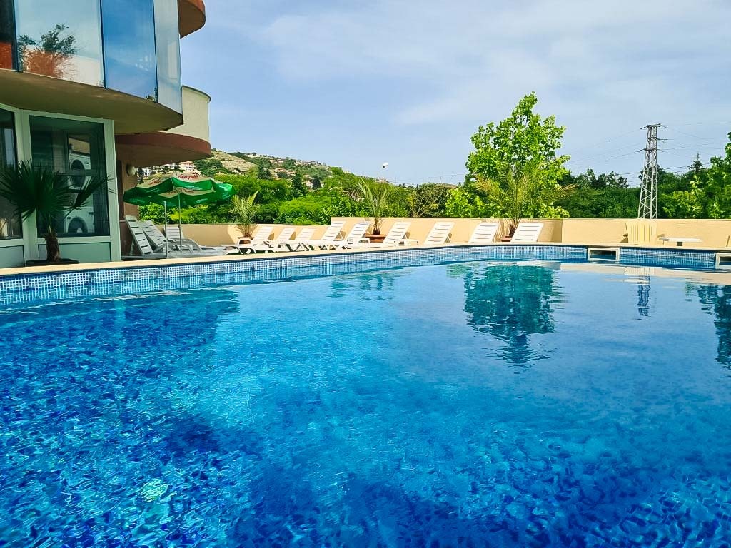 Hotel for Sale in Balchik, Dobrich Province, Bulgaria — 2,000 m² — main photo