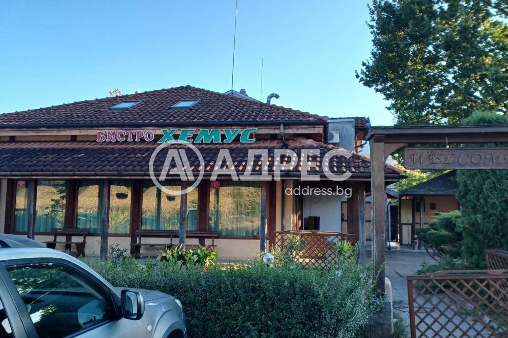 Hotel for Sale in Pravets, Sofia Province, Bulgaria — 1,040 m² — exterior view