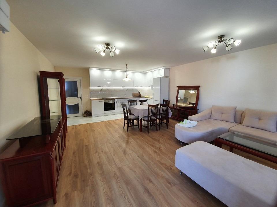 Apartments For Sale 3-Room, Varna, Operata