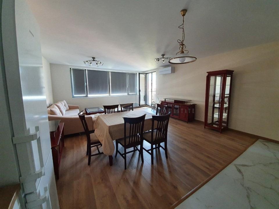 Apartments For Sale 3-Room, Varna, Operata