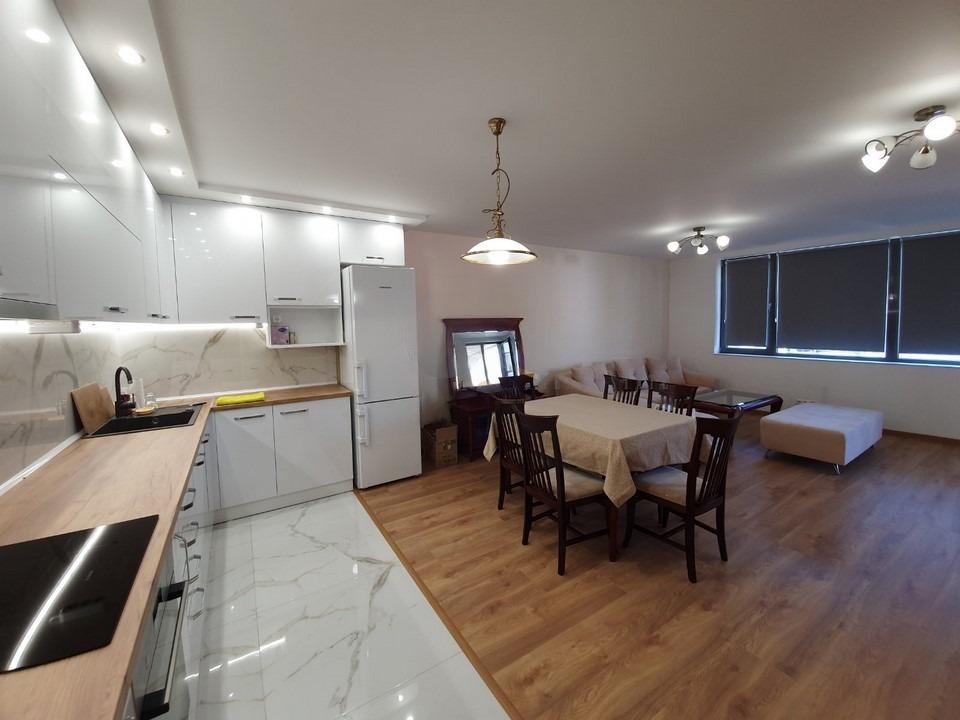 Apartments For Sale 3-Room, Varna, Operata