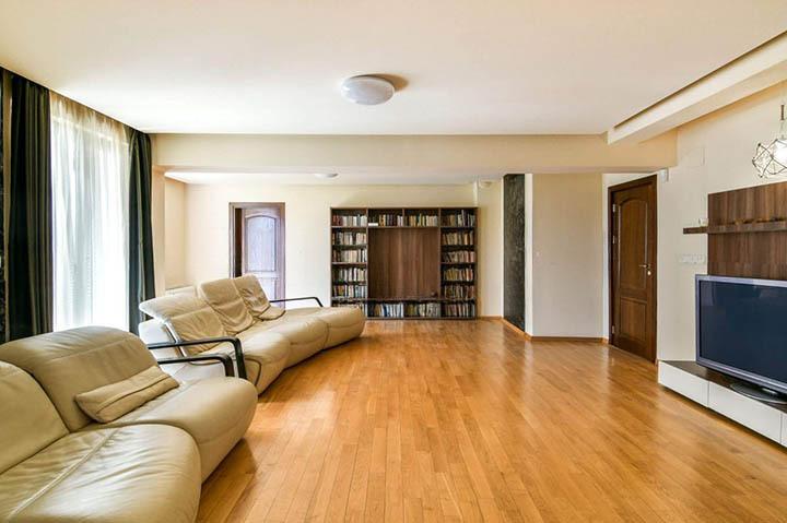 Apartments For Sale Multi-Room, Varna, Center