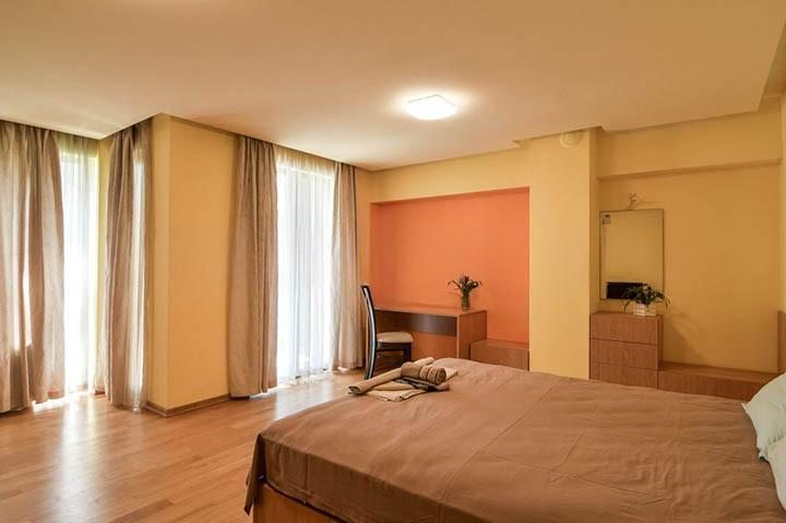 Apartments For Sale Multi-Room, Varna, Center