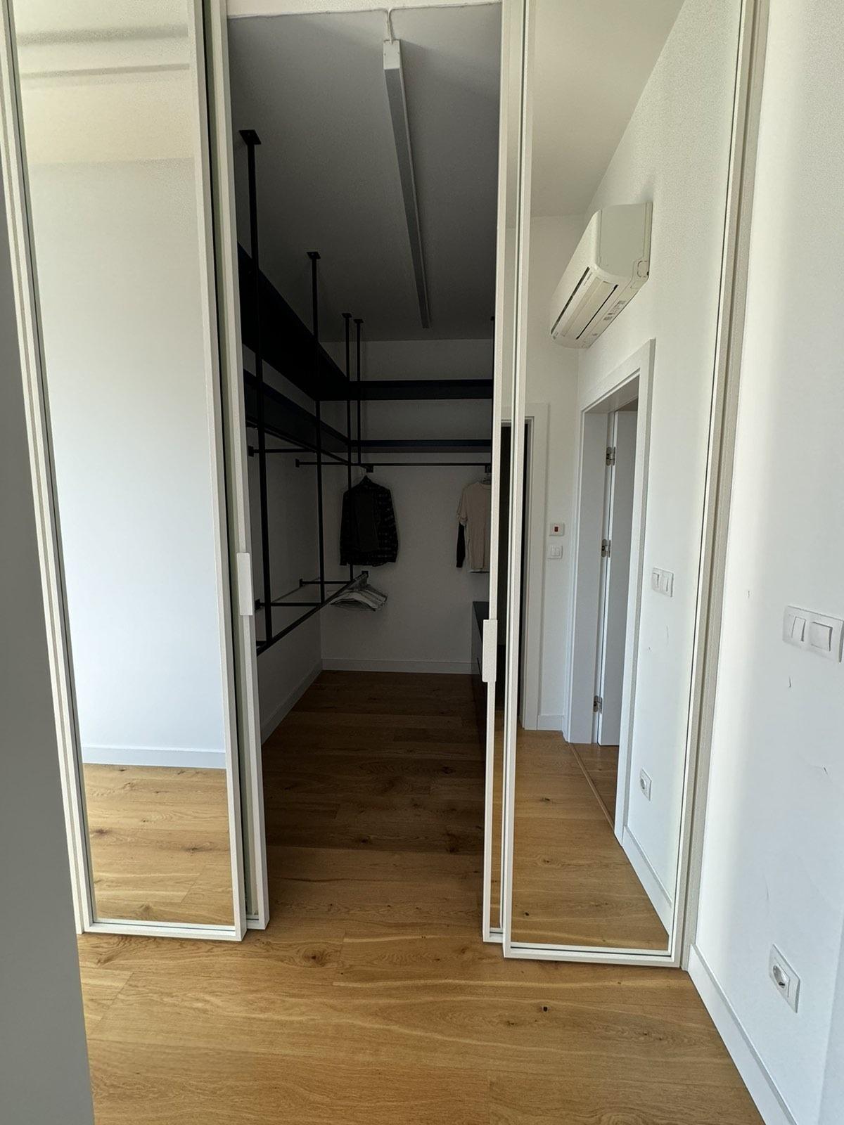 Apartments For Sale 3-Room, Sofia, Lozenets