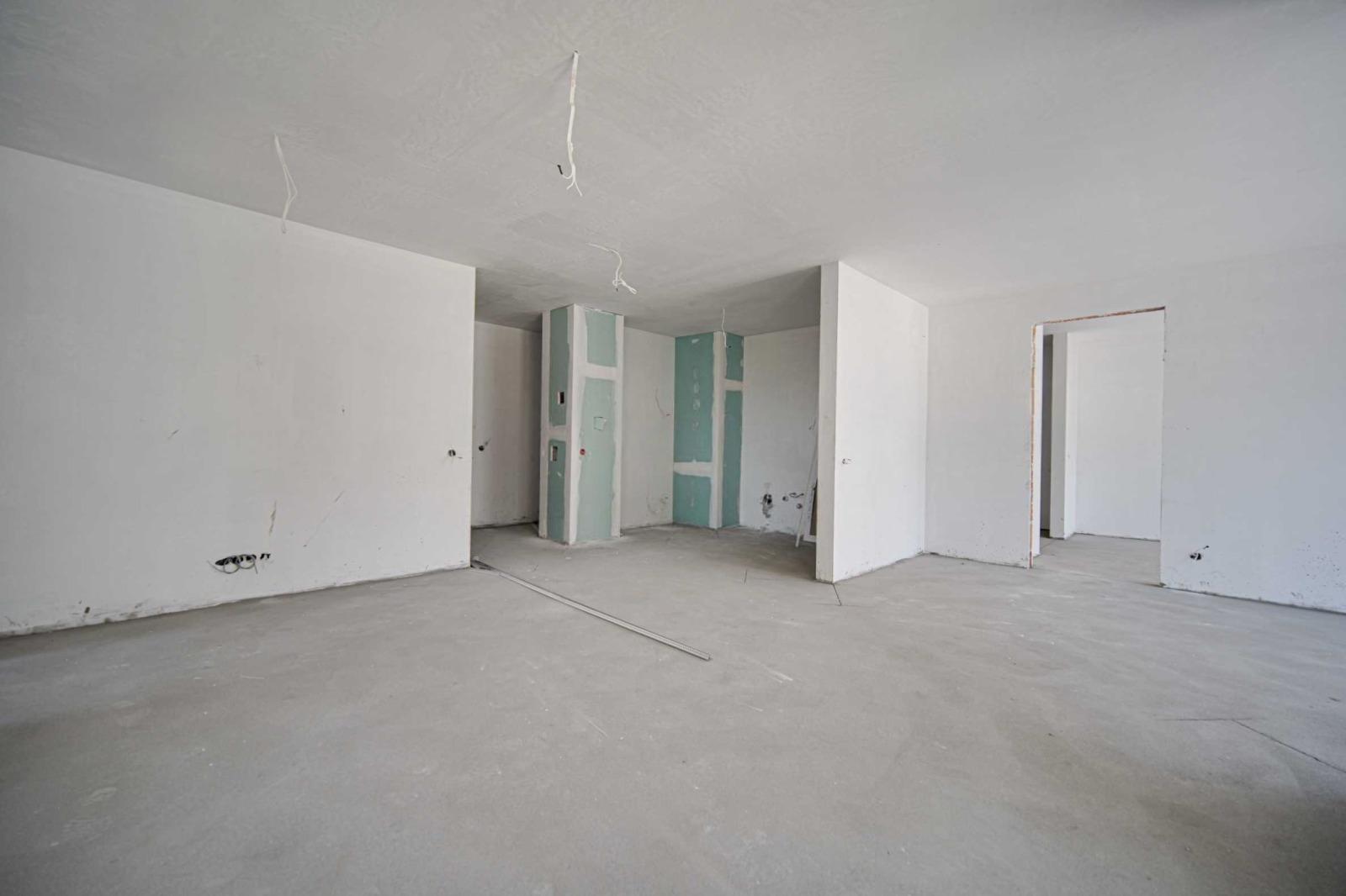 Apartments For Sale 4-Room, Sofia, Krastova Vada