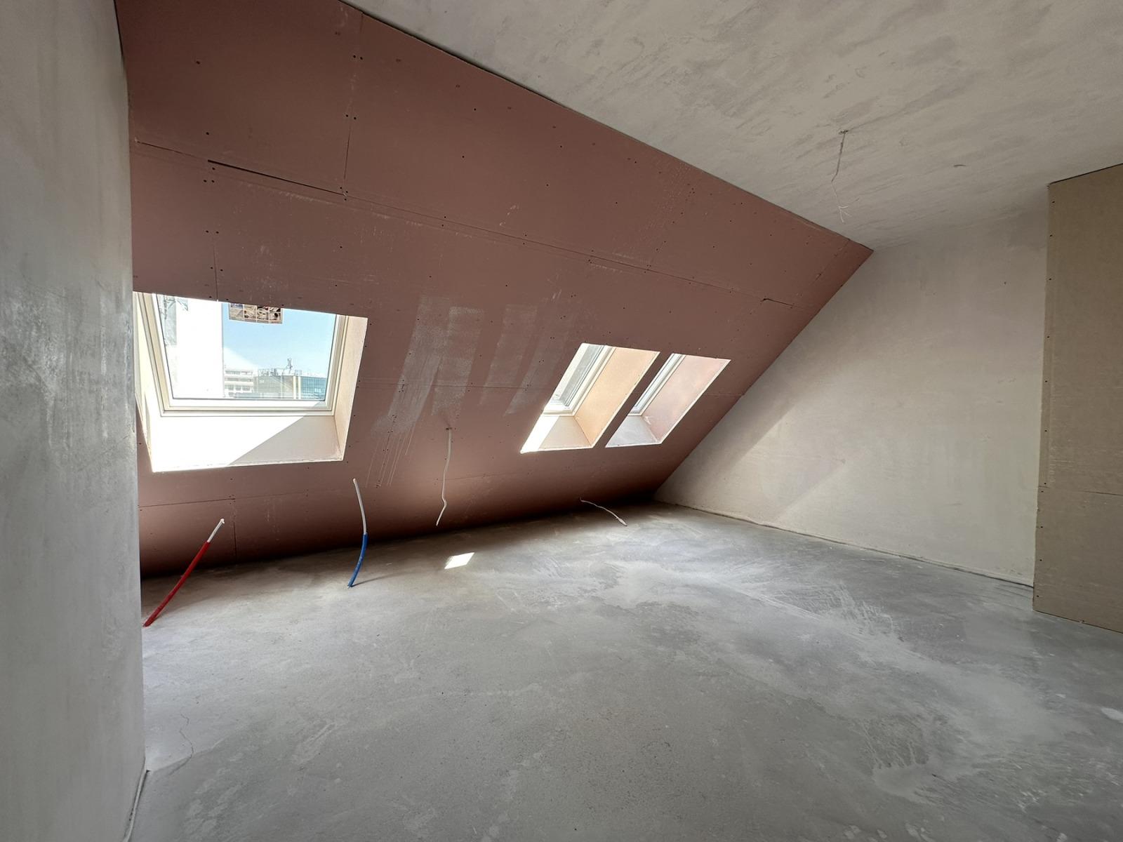 Apartments For Sale 3-Room, Sofia, Lozenets