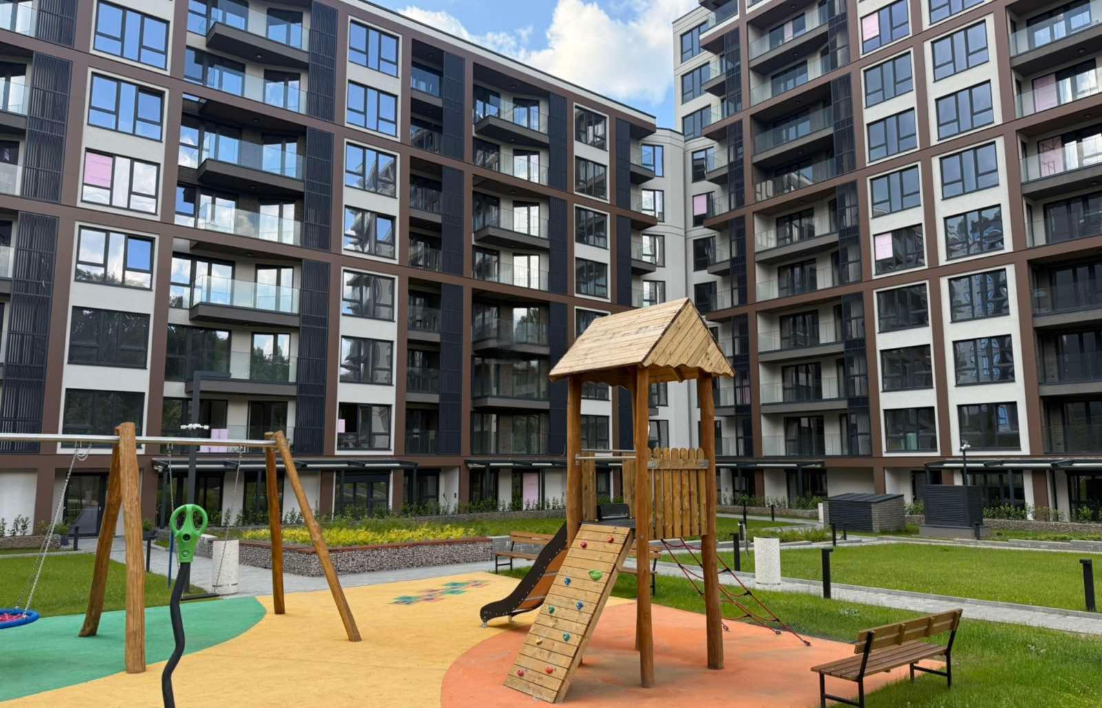 Apartments For Sale 4-Room, Sofia, Krasno Selo