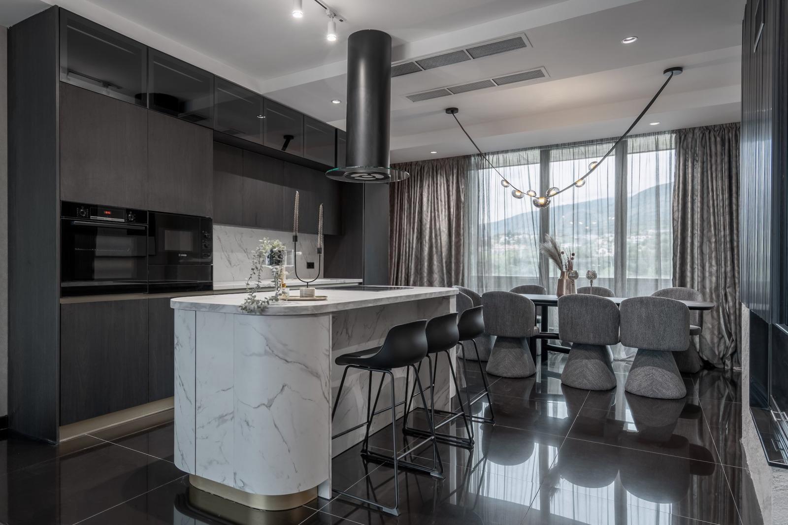 Apartments For Sale 3-Room, Sofia, Manastirski Livadi