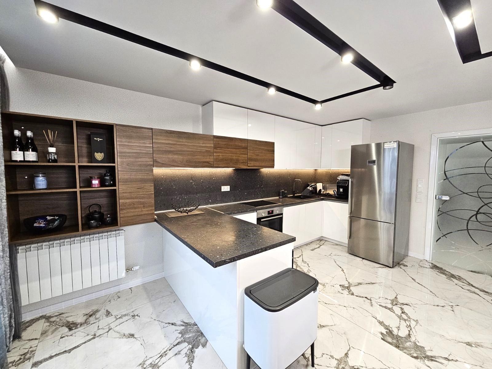 Apartments For Sale 4-Room, Sofia, Krastova Vada