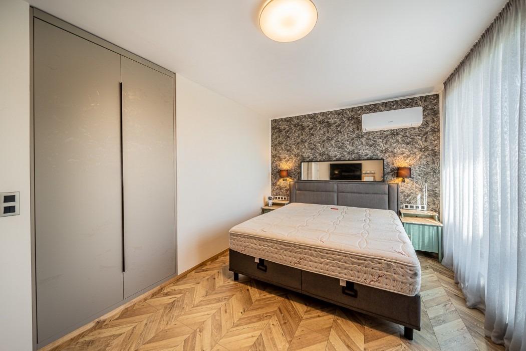 Apartments For Sale 4-Room, Sofia, Manastirski Livadi