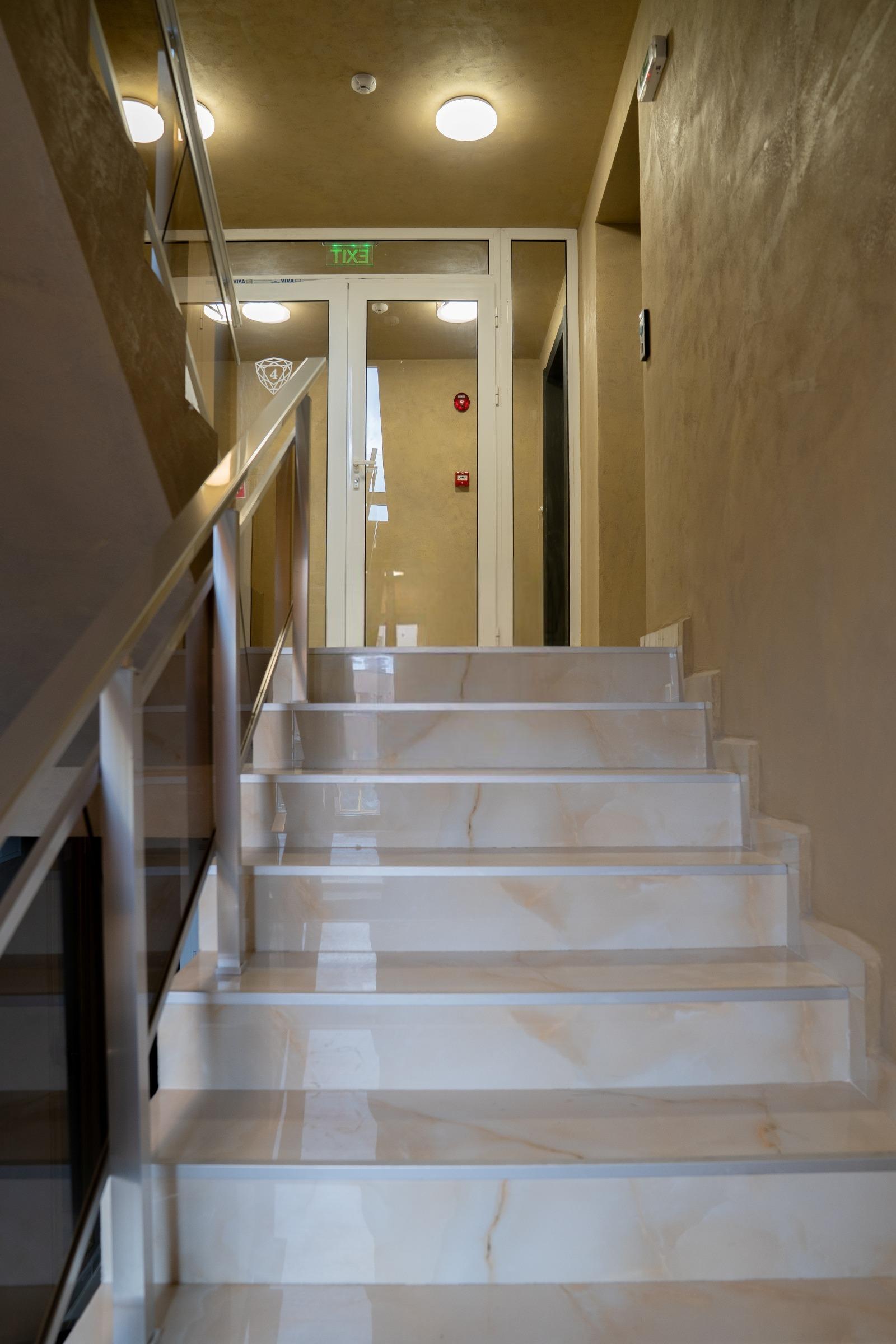 Apartments For Sale 3-Room, Sofia, Manastirski Livadi
