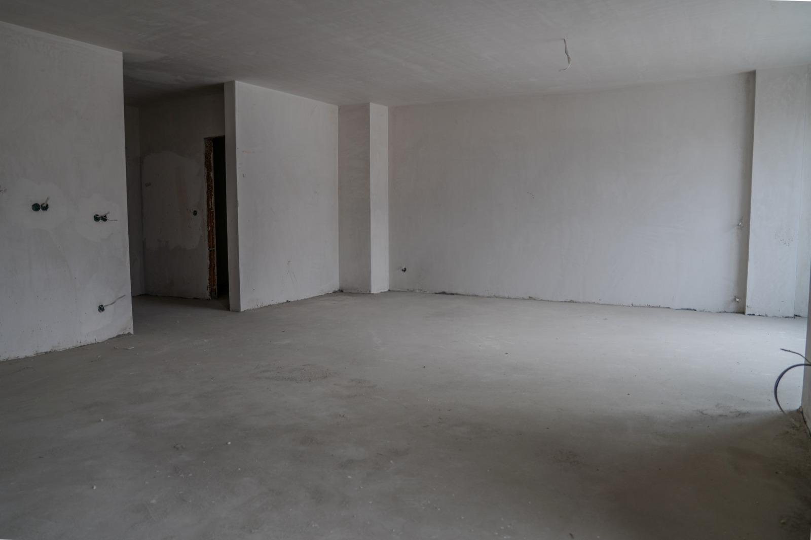 Apartments For Sale 4-Room, Sofia, Manastirski Livadi