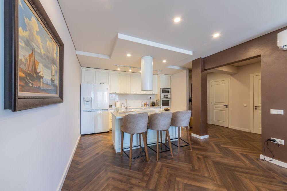 Apartments For Sale 3-Room, Varna, Sveti Nikola