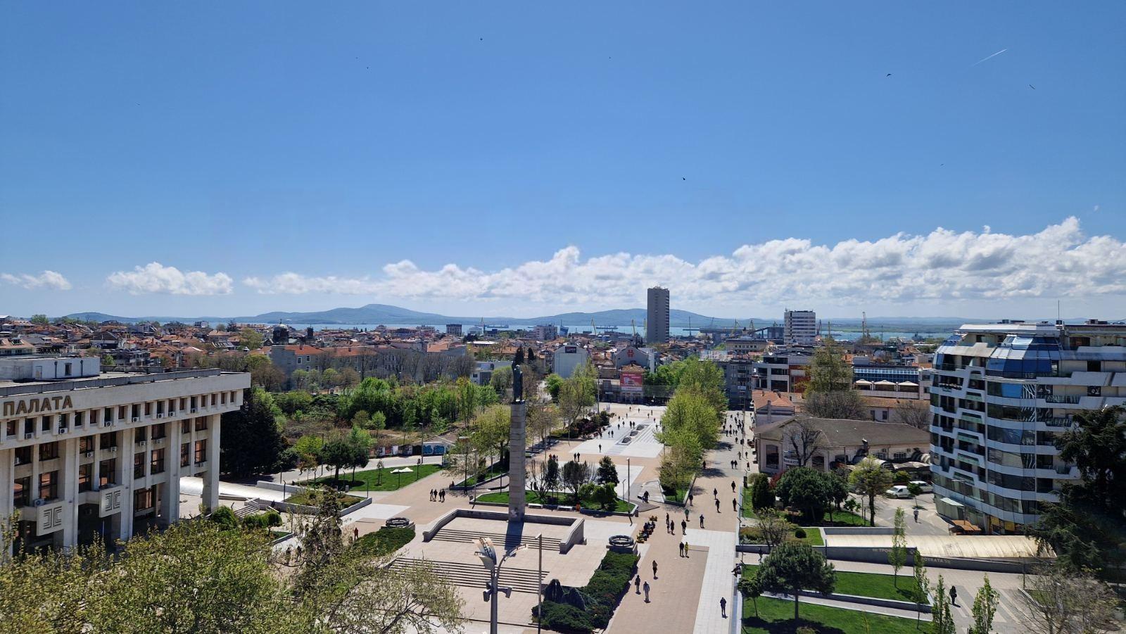 Apartments For Sale Multi-Room, Burgas, Center