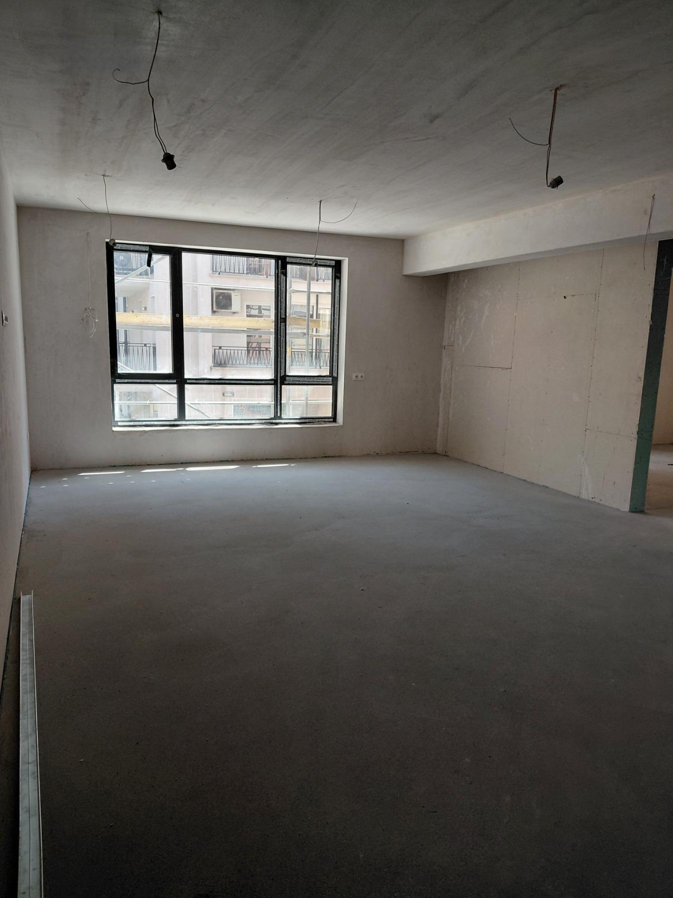 Apartments For Sale 3-Room, Sofia, Center
