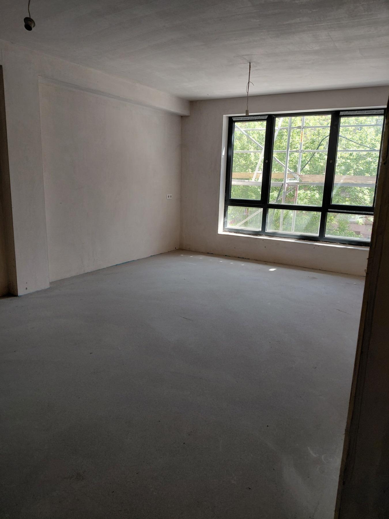 Apartments For Sale 3-Room, Sofia, Center