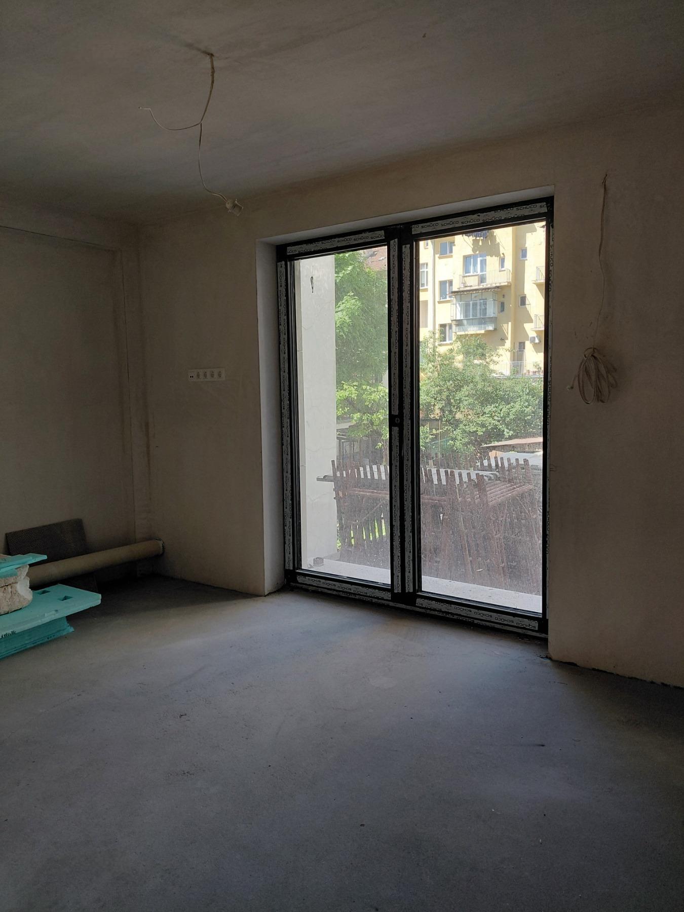 Apartments For Sale 3-Room, Sofia, Center