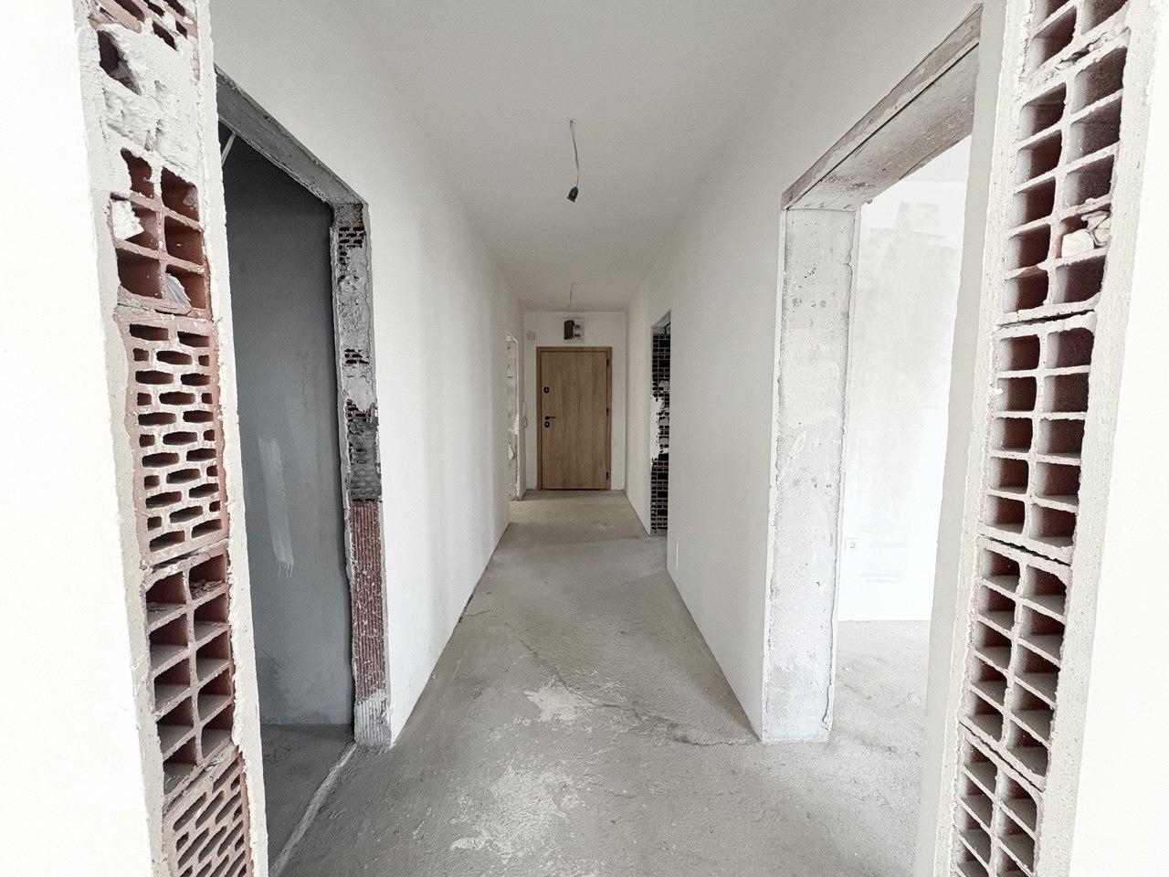 Apartments For Sale 4-Room, Sofia, Manastirski Livadi