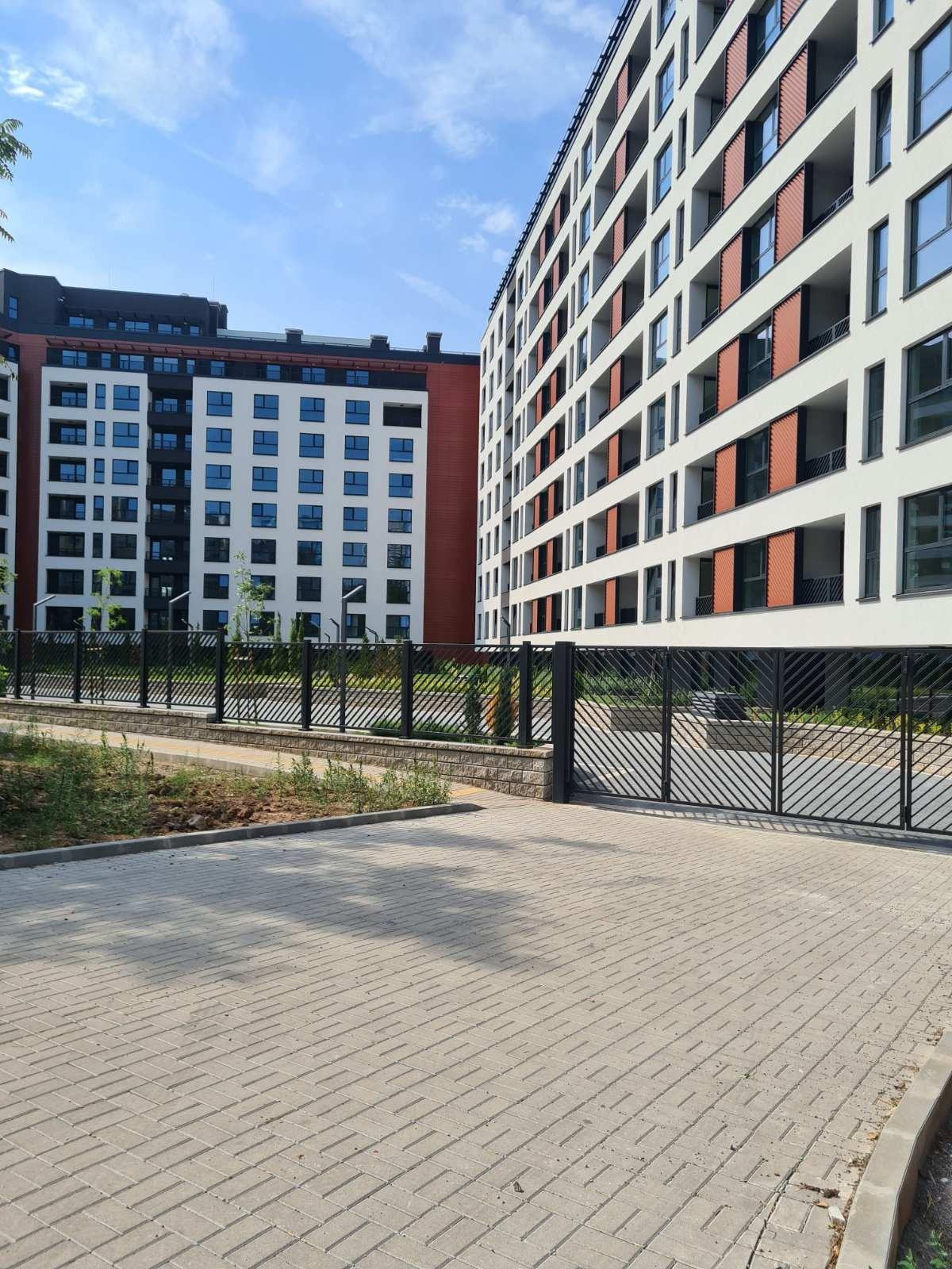 Apartments For Sale 3-Room, Sofia, Center