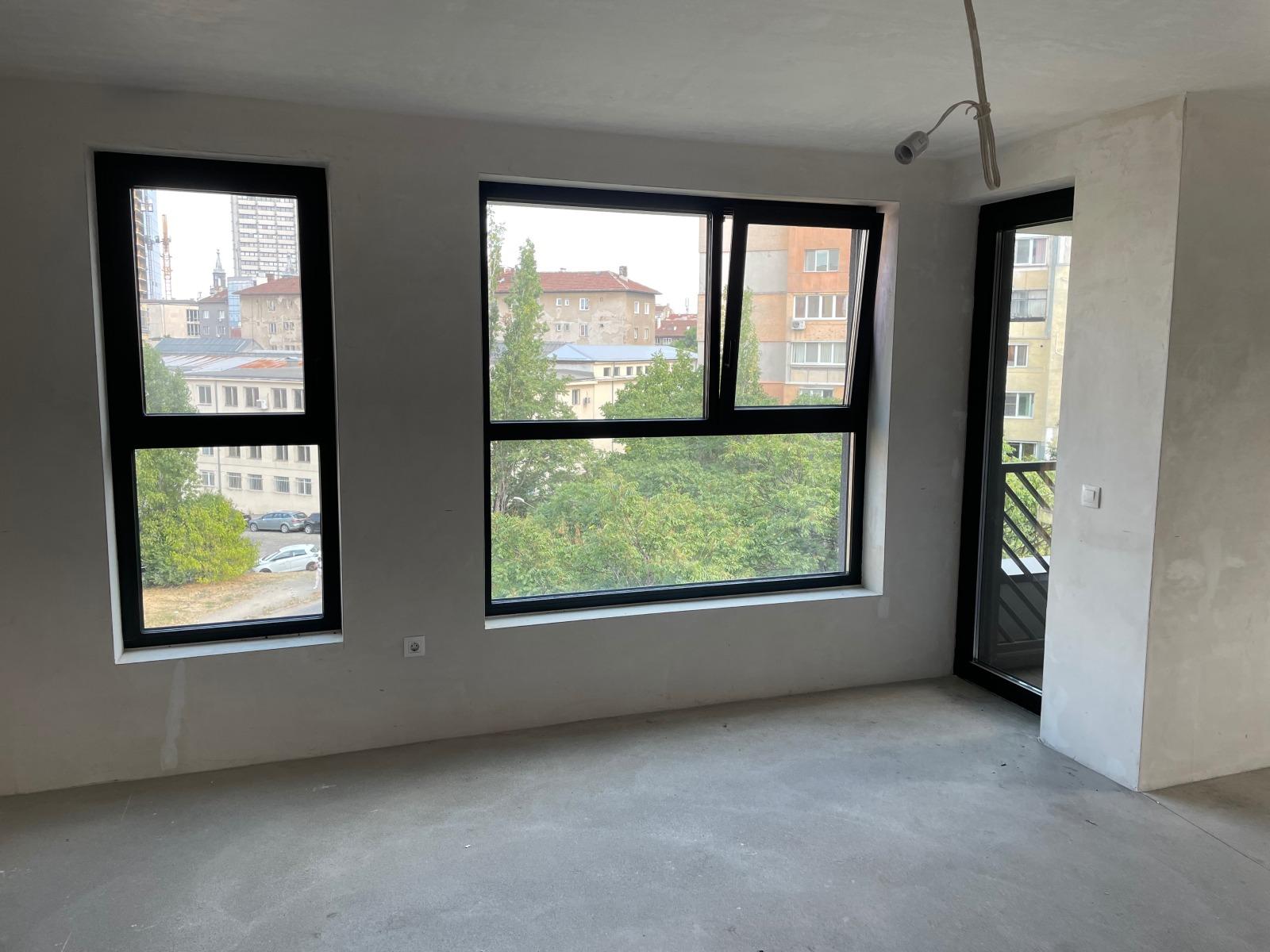 Apartments For Sale 3-Room, Sofia, Center