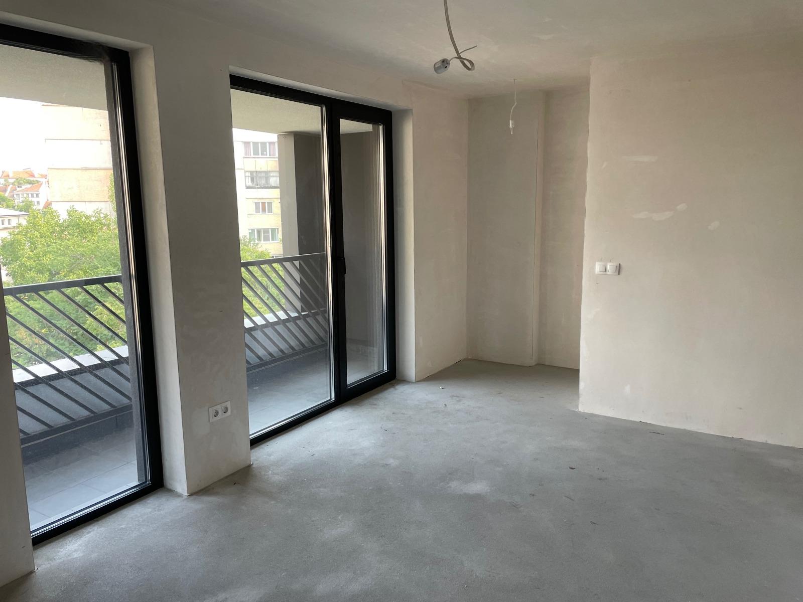 Apartments For Sale 3-Room, Sofia, Center
