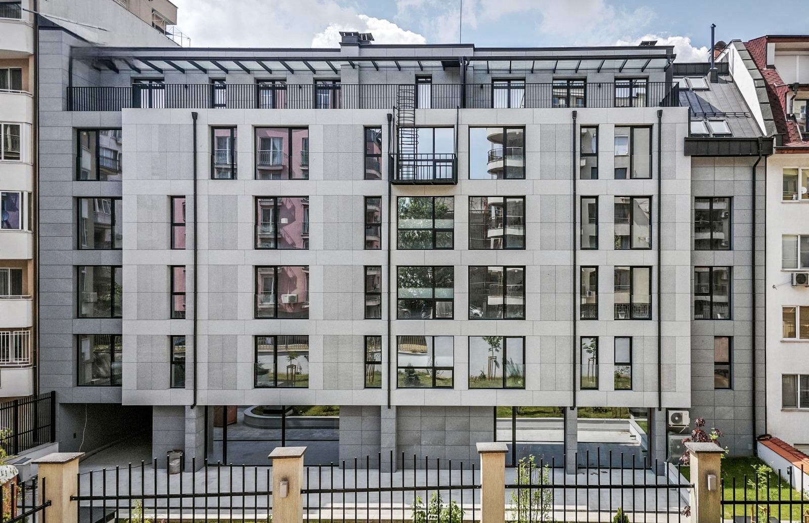 Apartments For Sale 3-Room, Sofia, Lozenets
