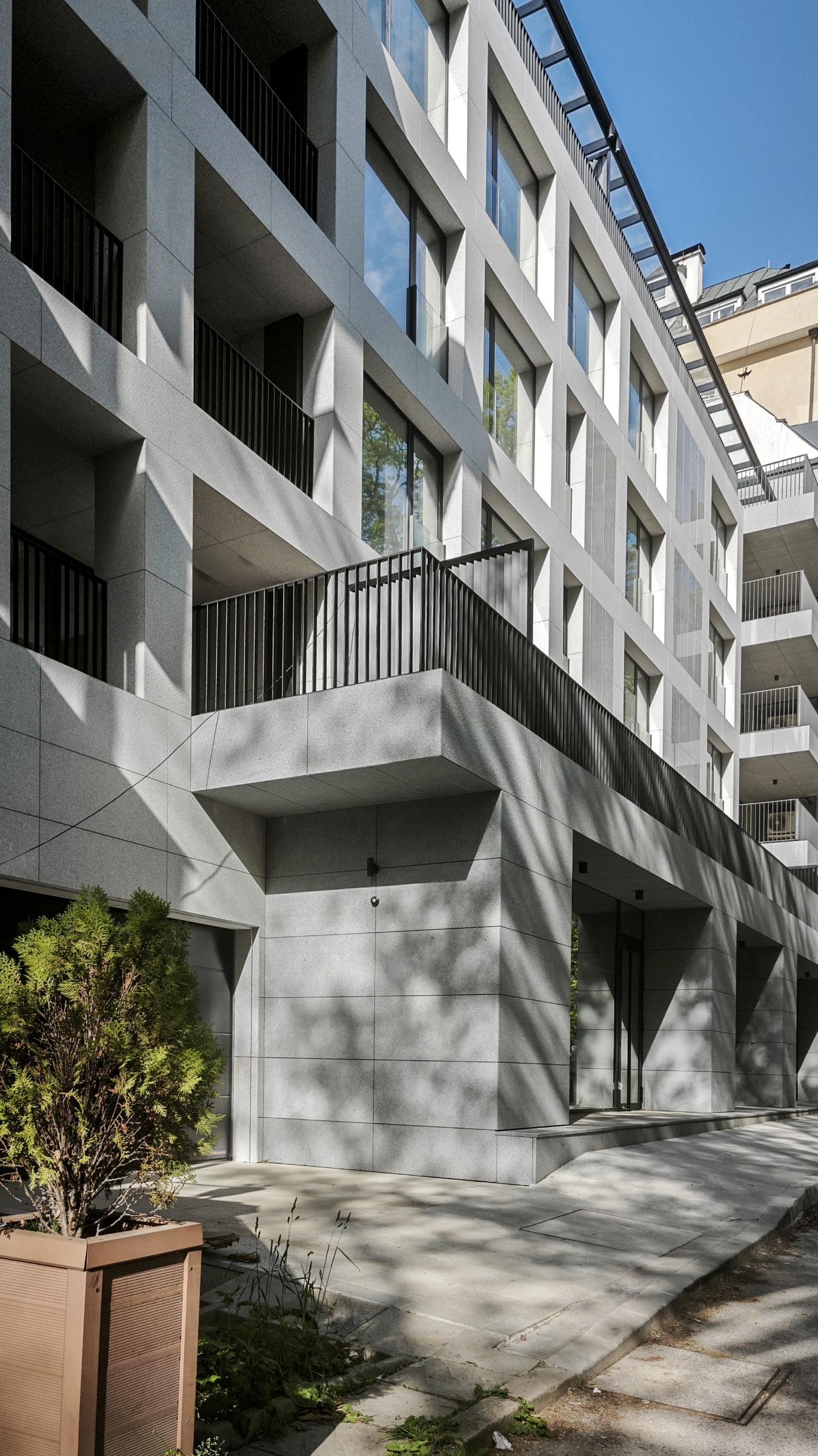 Apartments For Sale 3-Room, Sofia, Lozenets
